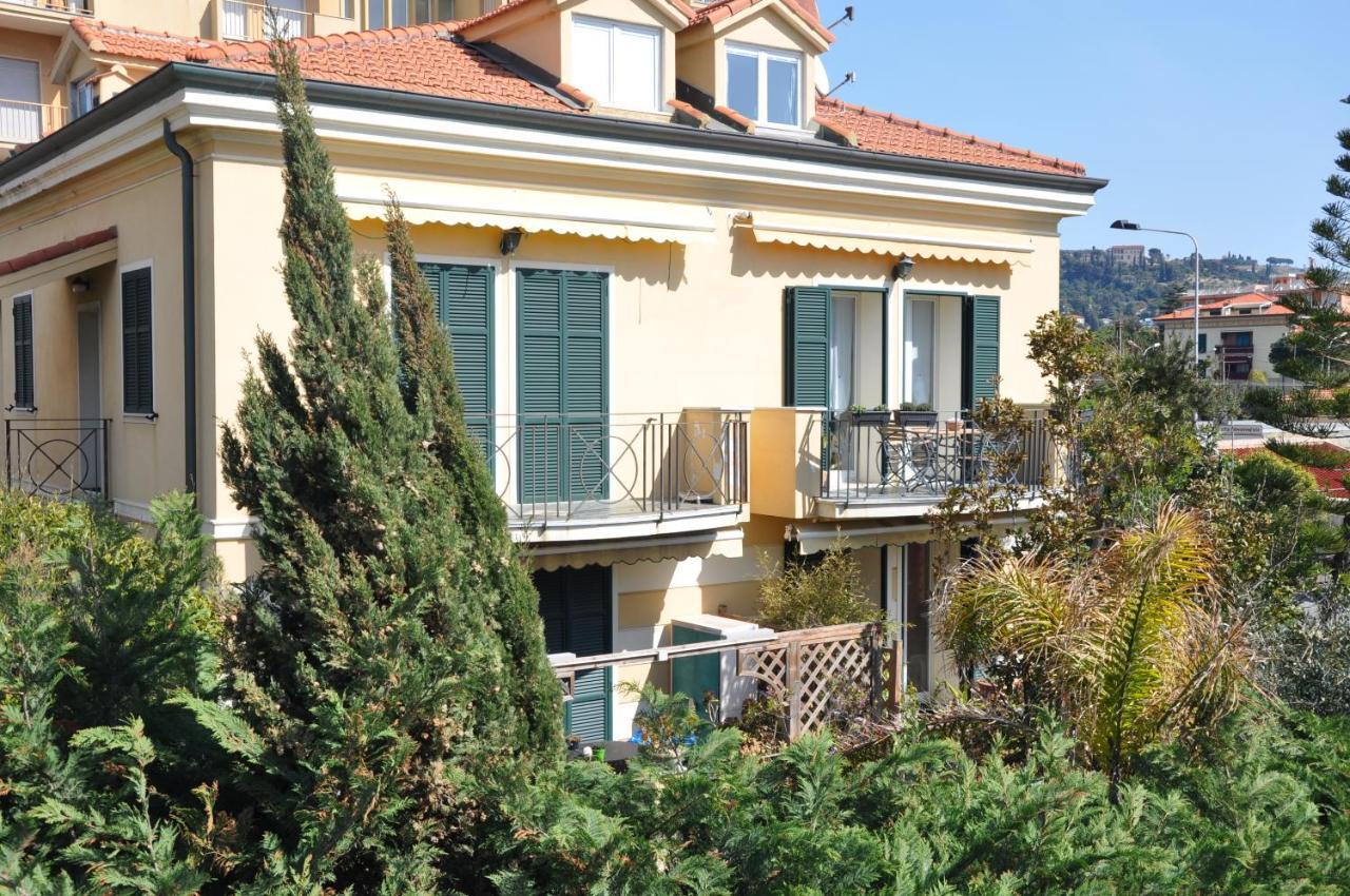 Appartamento Villa Rita A 100 M Dal Mare! Валекрозия Екстериор снимка